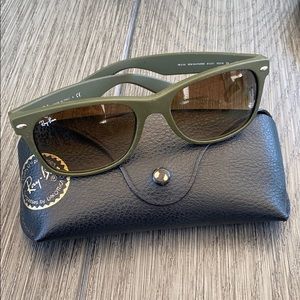 RAY BAN NEW WAYFARER